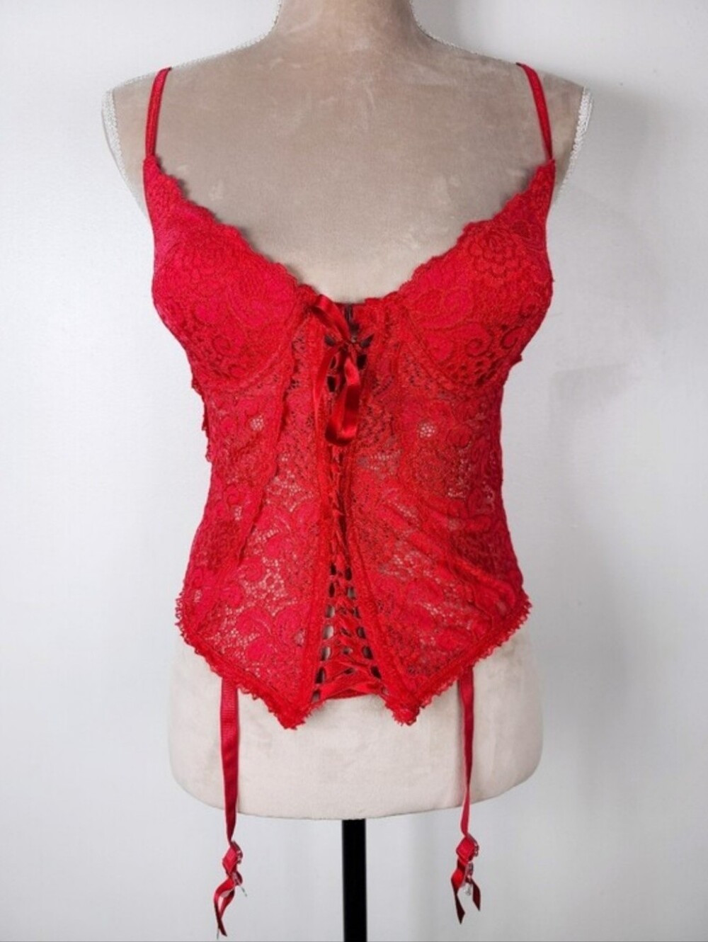 Vtg Secret Treasures Red Lace Bustier  Lace-Up Corset Garter Straps Stockings L